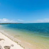 Отель Large family waterfront home with room for a boat - Welsby Pde, Bongaree, фото 14