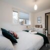 Отель Air Host and Stay - Apartment 5 Broadhurst Court sleeps 6 minutes from town centre, фото 7