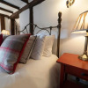 Отель Bere Cottrage -Beamed 400 year old cottage, giving you a taste of the Garden of England, фото 8