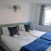 Отель Charming 2-bed Apartment Free Parking in Wimbledon, фото 2