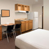 Отель WoodSpring Suites Evansville East, фото 3