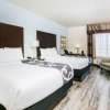 Отель La Quinta Inn & Suites by Wyndham DFW Airport West - Euless, фото 36