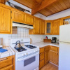 Отель Log Cabin Getaway, фото 3
