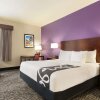 Отель La Quinta Inn & Suites by Wyndham Fresno Northwest, фото 38