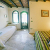 Отель B&B Villa Verde - Short Term Room Rentals, фото 4