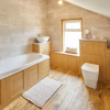 Отель Host & Stay - Emerald Hideaway, фото 3