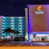 Отель Comfort Inn & Suites Daytona Beach Oceanfront в Дейтонa-Биче