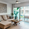 Отель Luxury Condo With Beautiful Decor Steps From the Beach, фото 2
