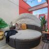 Отель The Noma I Private Rooftop Patio I Marda Loop I TV, фото 19