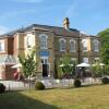 Отель Gatwick Cambridge Hotel в Хорли