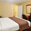 Отель Americas Best Value Inn & Suites University Ave, фото 16