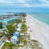 Отель Anna Maria Island Beach Watch в Брадентон-Биче