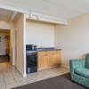 Отель Travelodge Suites Virginia Beach, фото 16