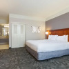 Отель Courtyard by Marriott Houston by the Galleria, фото 4