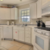 Отель Holiday Beach House 3Br Home, фото 9