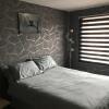 Отель Double Room next to Burnham Crossrail Station, фото 5