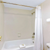Отель La Quinta Inn by Wyndham Orlando Airport West, фото 8