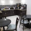 Отель Executive Inn & Suites - Jewett, фото 10