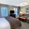 Отель Staybridge Suites - Louisville - East, an IHG Hotel, фото 45