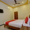 Отель OYO 15850 K S Residency, фото 20
