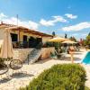 Отель Astros Poolside Home -Enchanting Sunsets, фото 23