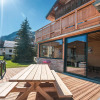 Отель Large 16-person chalet with hot tub on terrace in Les Deux Alpes, фото 13