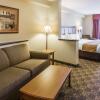 Отель Comfort Suites, фото 7