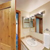 Отель New Listing! Vail Valley Escape, Shuttle To Slopes 3 Bedroom Townhouse, фото 9