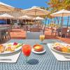 Отель Costa Caribe Beach Hotel & Resort в Хуан-Гриего