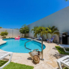 Отель Sleeps 16 Palm Beach - 6BR Villa w Private Pool, фото 18