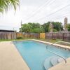 Отель Melbourne Home w/ Private Pool ~ 6 Mi to Beach!, фото 13