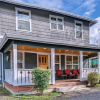Отель The Pioneer Craftsman House - Closest to Osf, фото 1