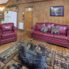 Отель Er31 - Grandma And Granpaws Place - Great Location - Close To Parkway In Pf 2 Bedroom Cabin by RedAw, фото 2