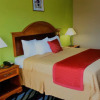 Отель Oak Tree Inn & Suites, фото 34