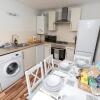 Отель Stunning & Classy 2bed House, Poole, Parking, фото 11