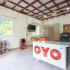 Отель OYO 75373 Chamil House, фото 10