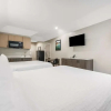 Отель Surestay Studio By Best Western Conroe Downtown, фото 6