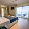 Отель La Mer Bleue Boutique Suite, фото 4