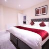 Отель Everest Lodge Luxury Serviced Apartments - Farnborough, фото 4