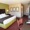 Отель AmericInn by Wyndham Okoboji, фото 2