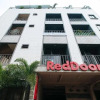Отель RedDoorz Plus @ Canley Residential, фото 1