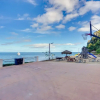 Отель Gorgeous Catalina Island Condo With Golf Cart!, фото 21