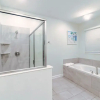 Отель Lakeview Luxury 9 Bedroom & 5 Bathroom w Private Pool, фото 8
