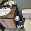 Отель Bright 2BR U/G parking LRT&Transit 1Min Walk, фото 8
