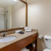 Отель Comfort Suites Salem, фото 9