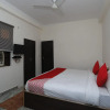 Отель OYO 19999 D M Residency, фото 18