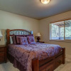 Отель Quinn Creek 4 Bedroom Home by Redawning, фото 5