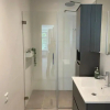 Отель Beautiful 1-bedroom apartment 5 min from center with free parking, фото 4