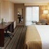 Отель DoubleTree by Hilton Chicago - North Shore Conference Center, фото 31