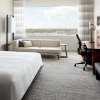 Отель Montreal Airport Marriott In-Terminal Hotel, фото 4